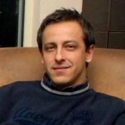 Metin Kahraman Resmi