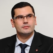 Hakan Uzuner Resmi