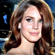 Lana Del Rey Resmi