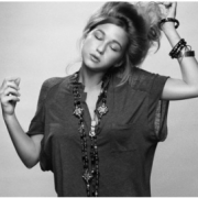 Selah Sue Resmi