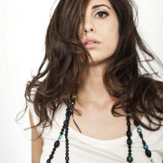 Yasmine Hamdan Resmi