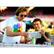 Groove Armada Resmi