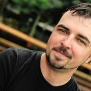 Scott STRATTEN Resmi