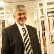 Prof. Dr. Erhan Erkut Resmi