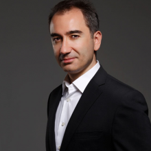 Mustafa Akyol Resmi