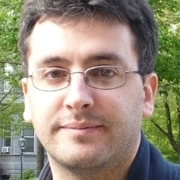 Daniel Hahn Resmi