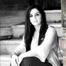 Özlem Gerçek Resmi