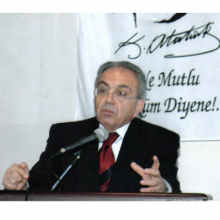 Prof. Dr. Hüsnü ERKAN Resmi